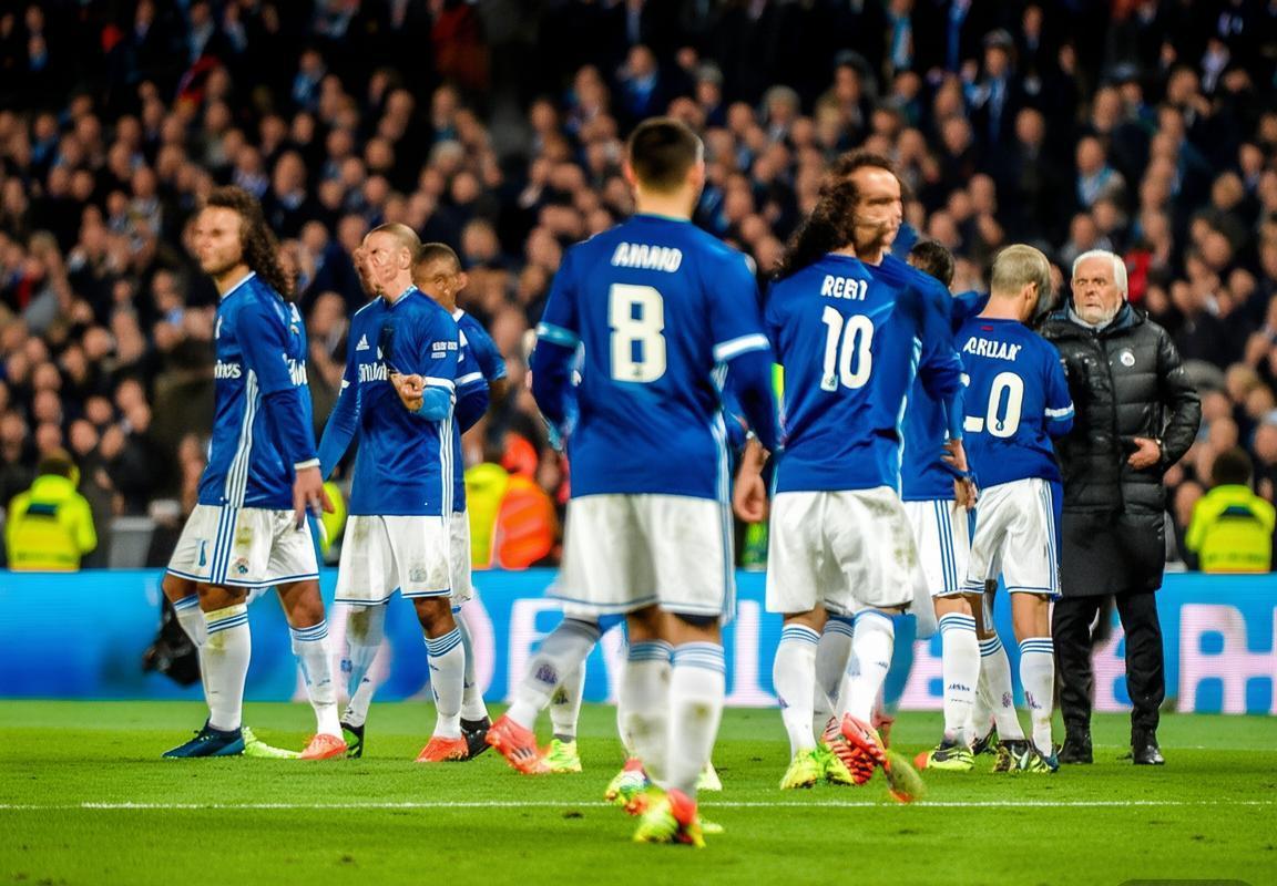 欧冠小组赛：皇家马德里连败安切洛蒂战术遭质疑，多特蒙德爆冷重塑出线格局